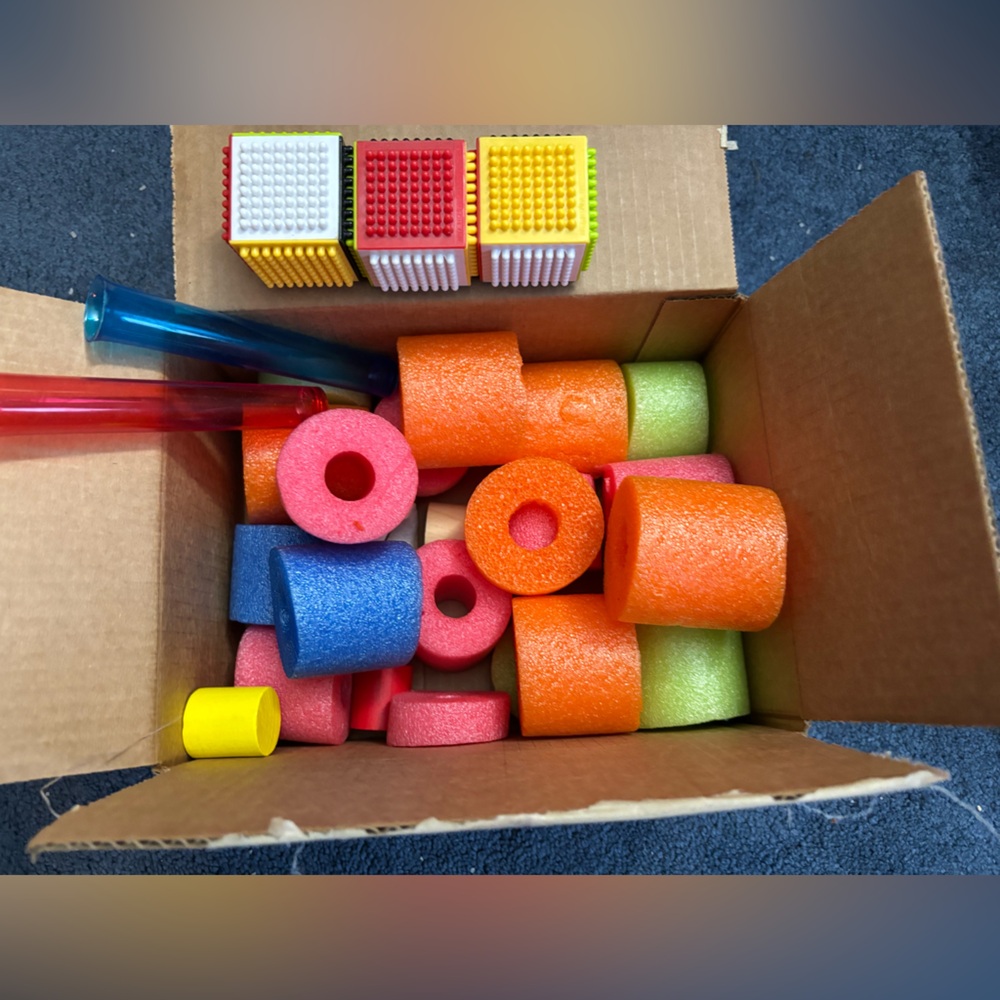 SOLD on crosspost ❌ Bundle of kids loose parts toys